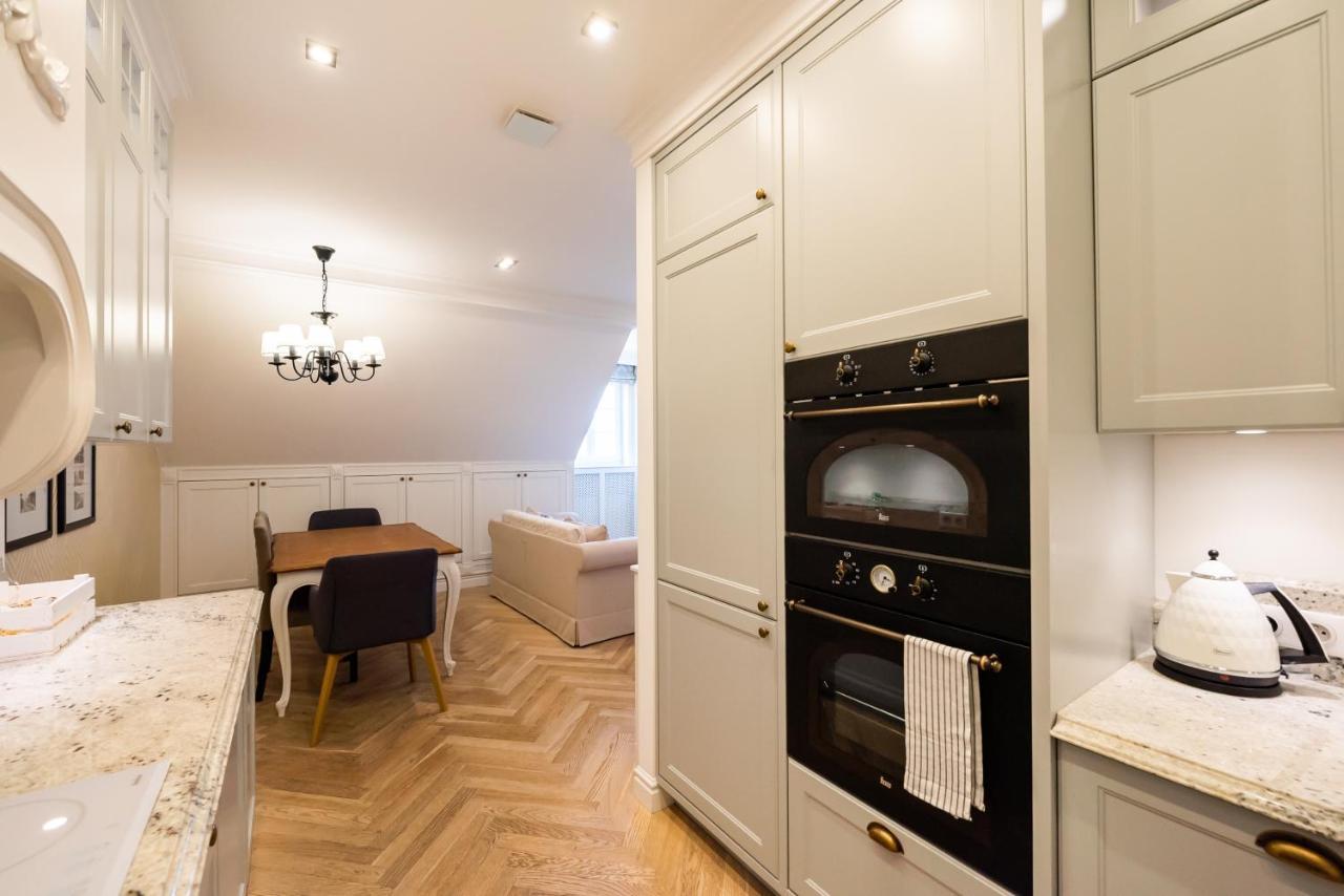 Lovely Apartment In The Heart Of Warsaw Exterior photo