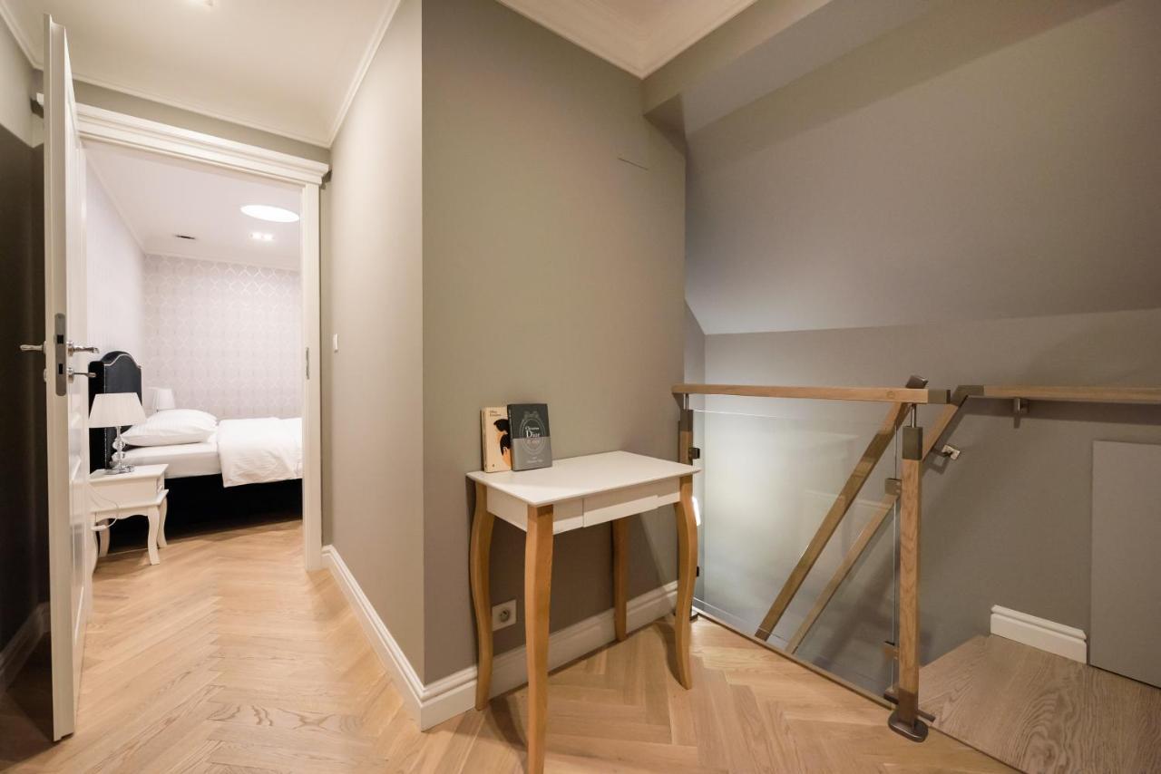 Lovely Apartment In The Heart Of Warsaw Exterior photo