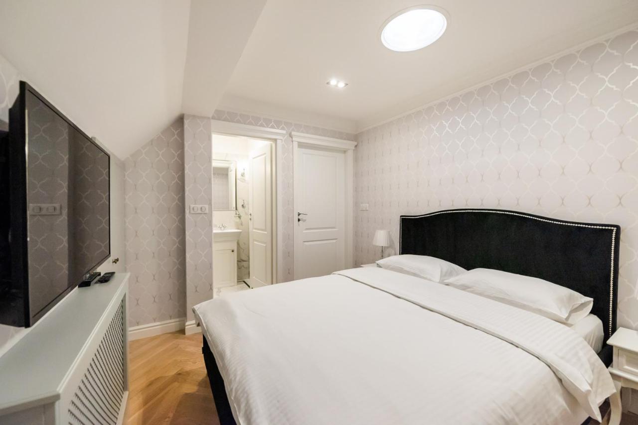 Lovely Apartment In The Heart Of Warsaw Exterior photo
